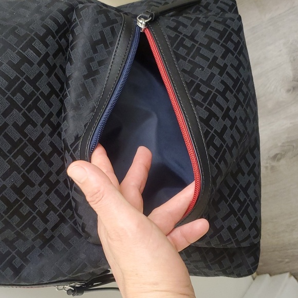 🤩New with tags authentic Tommy Hilfiger backpack - Picture 9 of 9